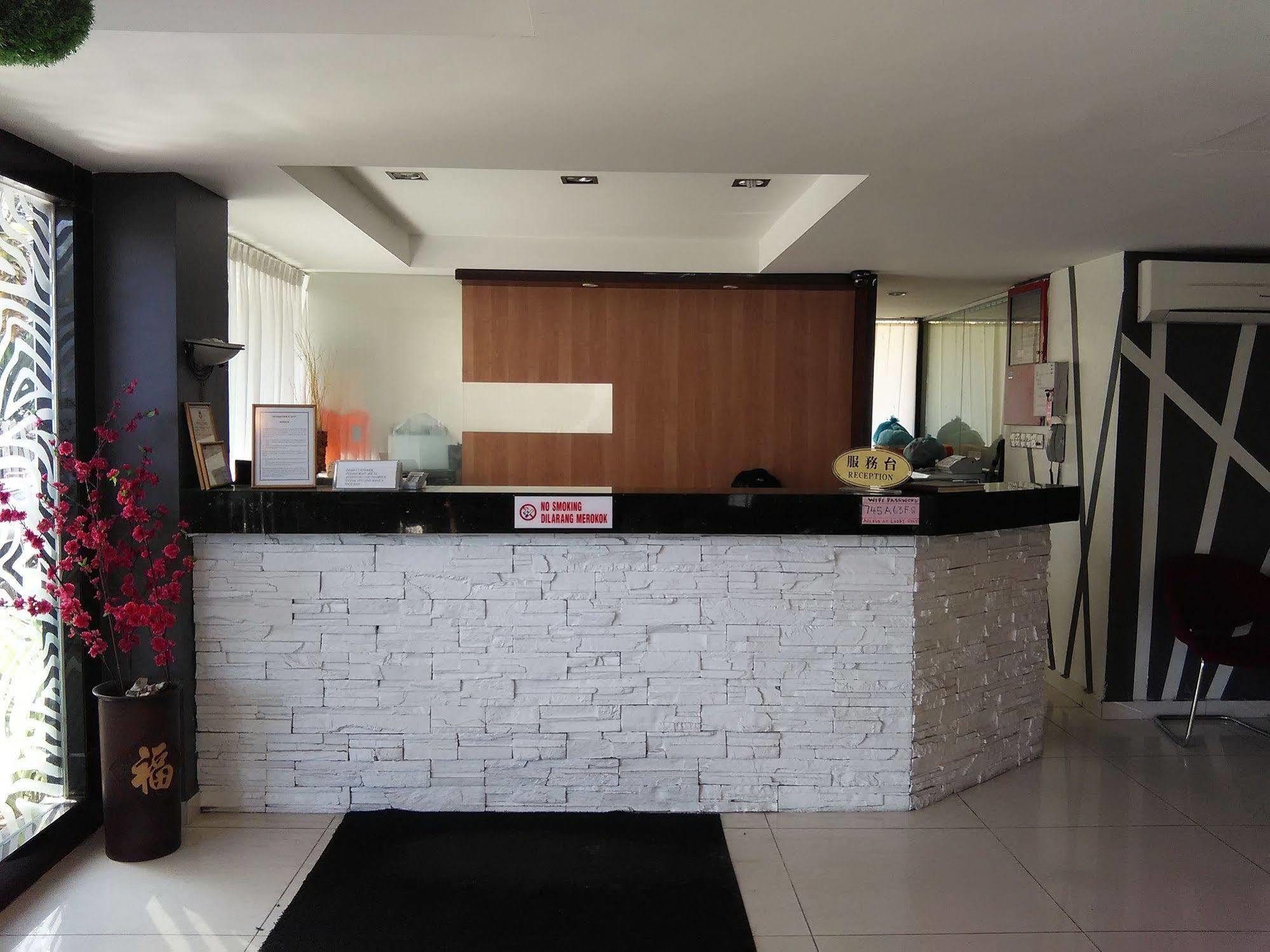 Casuarina Hotel Kota Kinabalu Eksteriør billede